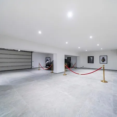 Magnificent In With Sea View Appartement