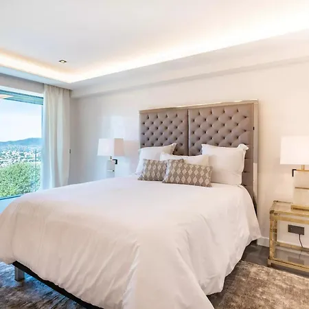 Magnificent In With Sea View Appartement *