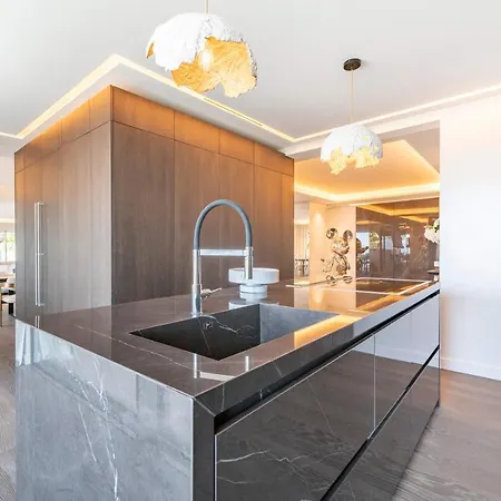 Appartement Magnificent In With Sea View *