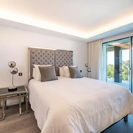 Magnificent In With Sea View Appartement *