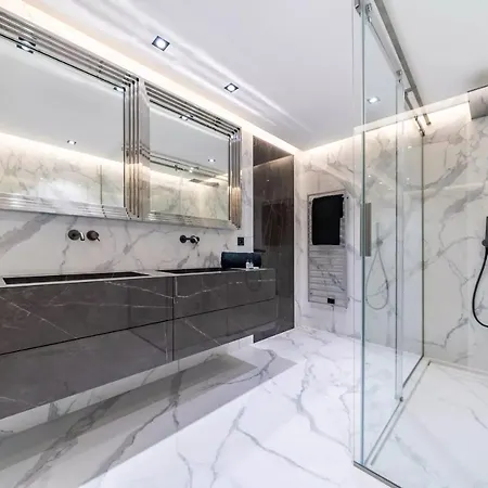 Apartment Magnificent In With Sea View
